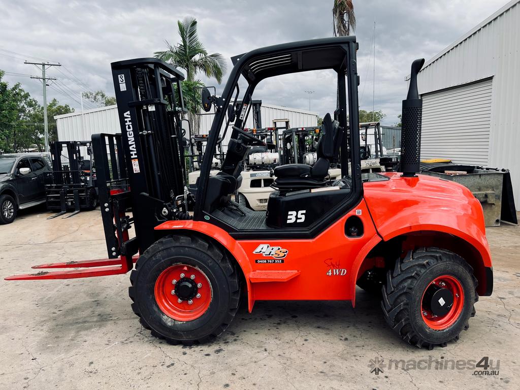 Hangcha 3.5t 4WD Forklift CPCD35 - 4.3m Triplex 3 Speed Diesel Wet Brake System